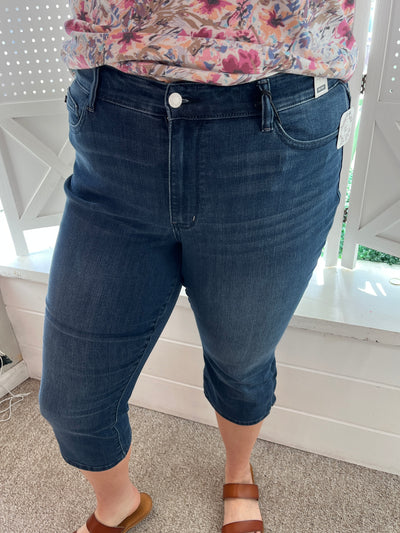 Judy Blue Dark Wash Capri