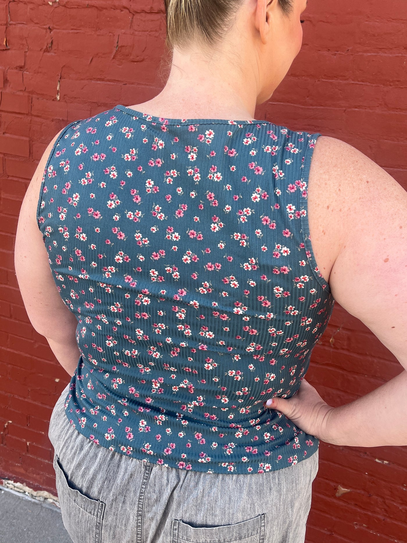 Notch V-Neck Floral Tank