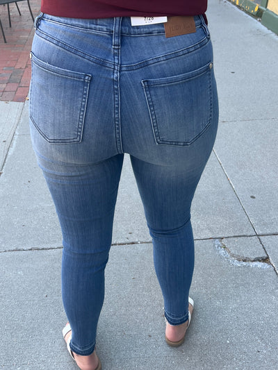 Judy Blue Pull On Skinny