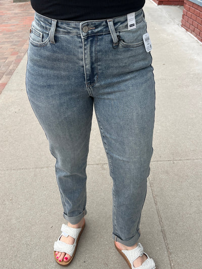 Judy Blue Vintage Cuffed Boyfriend