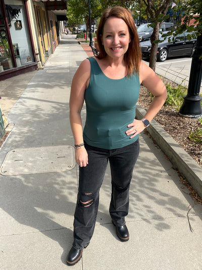 Scoop Layer Tank - Everglade Green
