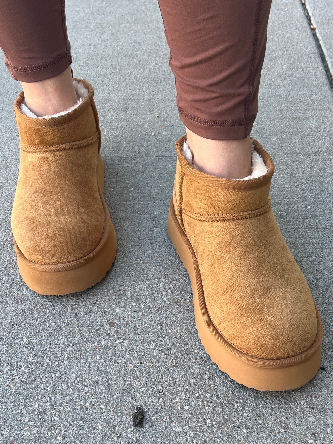 Breckenridge Mini Shearling Boots