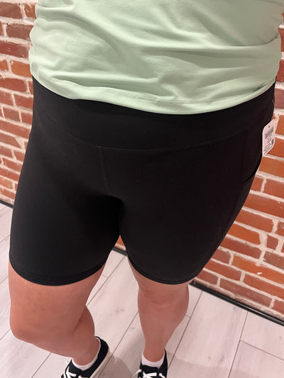 Black 6" Biker Shorts w/Pockets