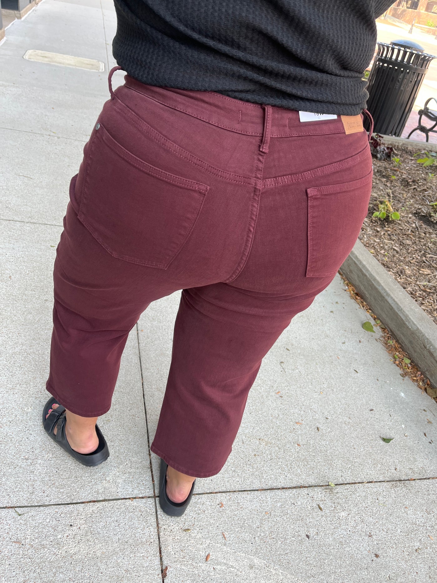 Judy Blue Oxblood Wide Crop