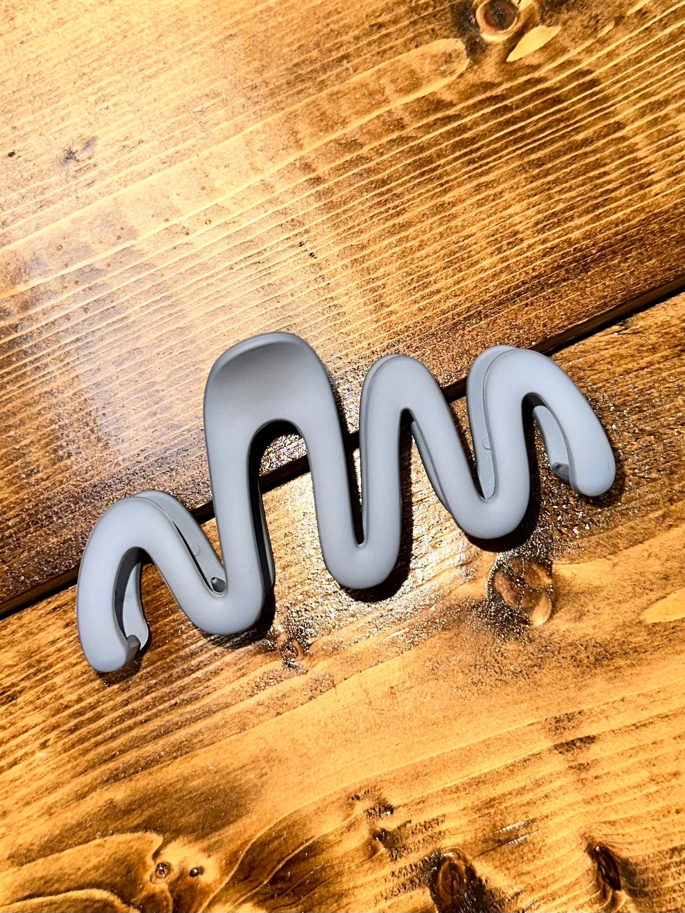 Wavy Claw Clip