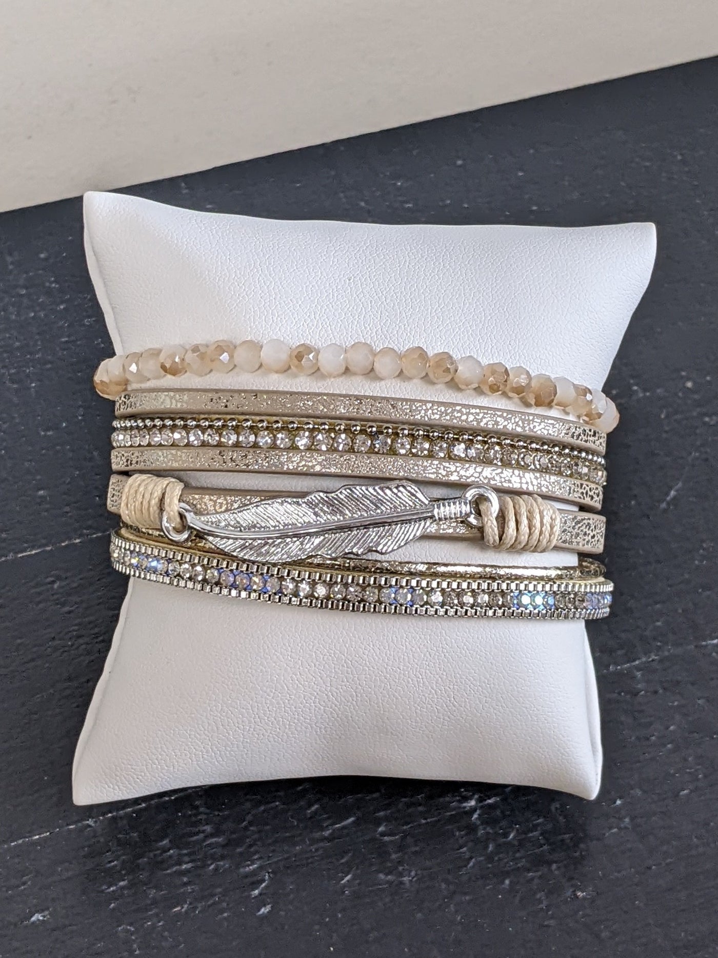 Magnetic Feather Bracelet