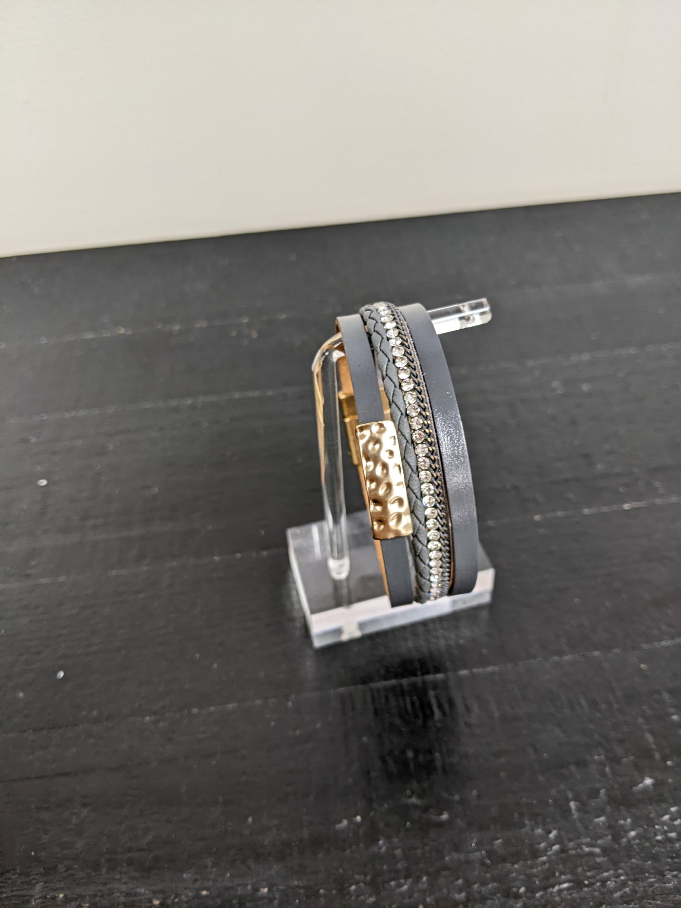 Gold Bar Magnetic Bracelet