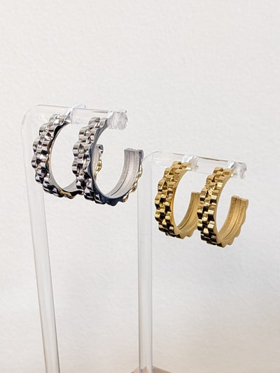 Scalloped Hoop Earrings