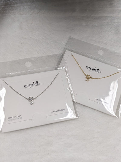 Mini Flower Necklace