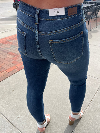 Judy Blue Classic Mid Rise Skinny