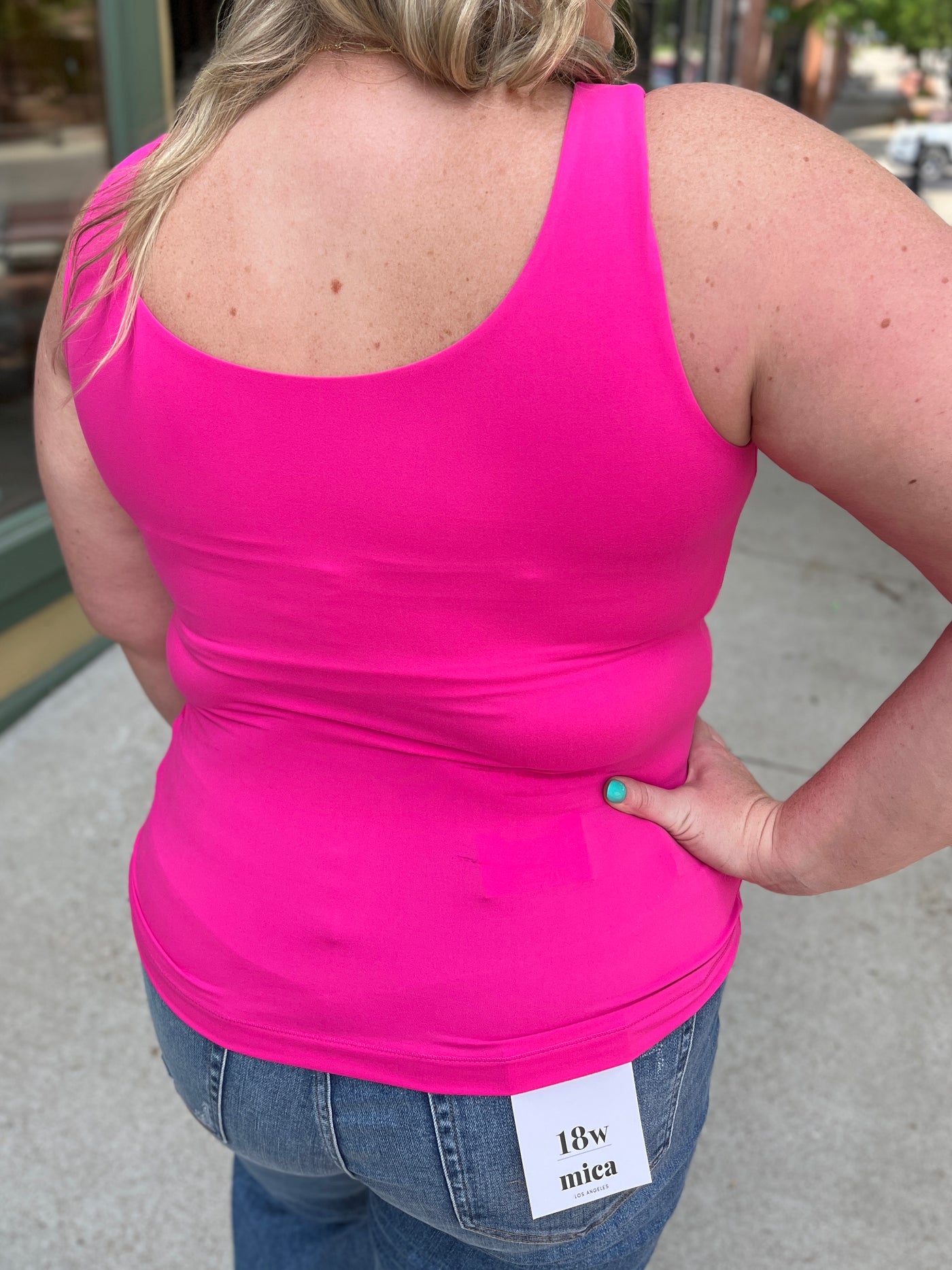 Scoop Layer Tank