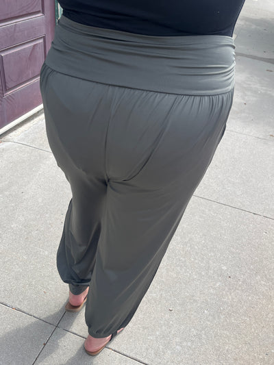 Harem Open Joggers