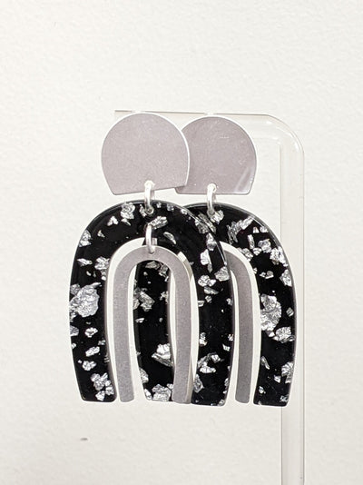 Fleck Arch Earrings