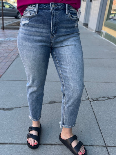 Mica Stretch Mom Jeans